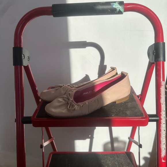 Cream Flats with Rounded Toe and Ruched Detail - Picture 2 of 6